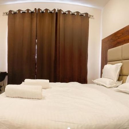 World Residences Srīnagar Zewnętrze zdjęcie